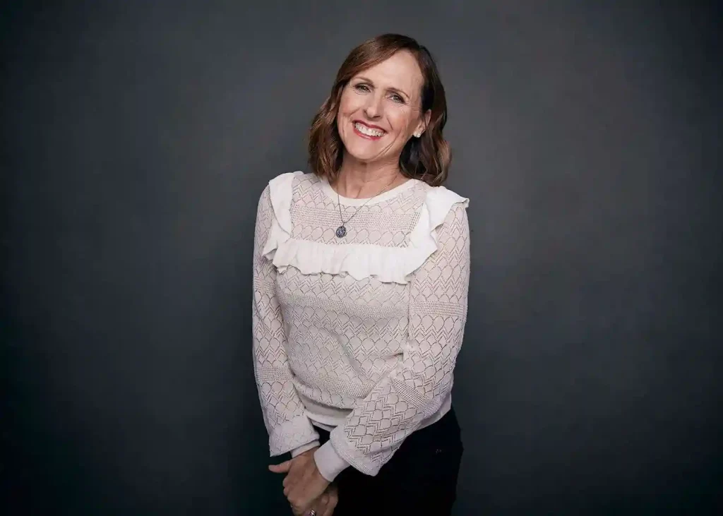 Molly Shannon Biography: The Inspiring Life Story of an SNL Comedy Legend 4 Molly Shannon